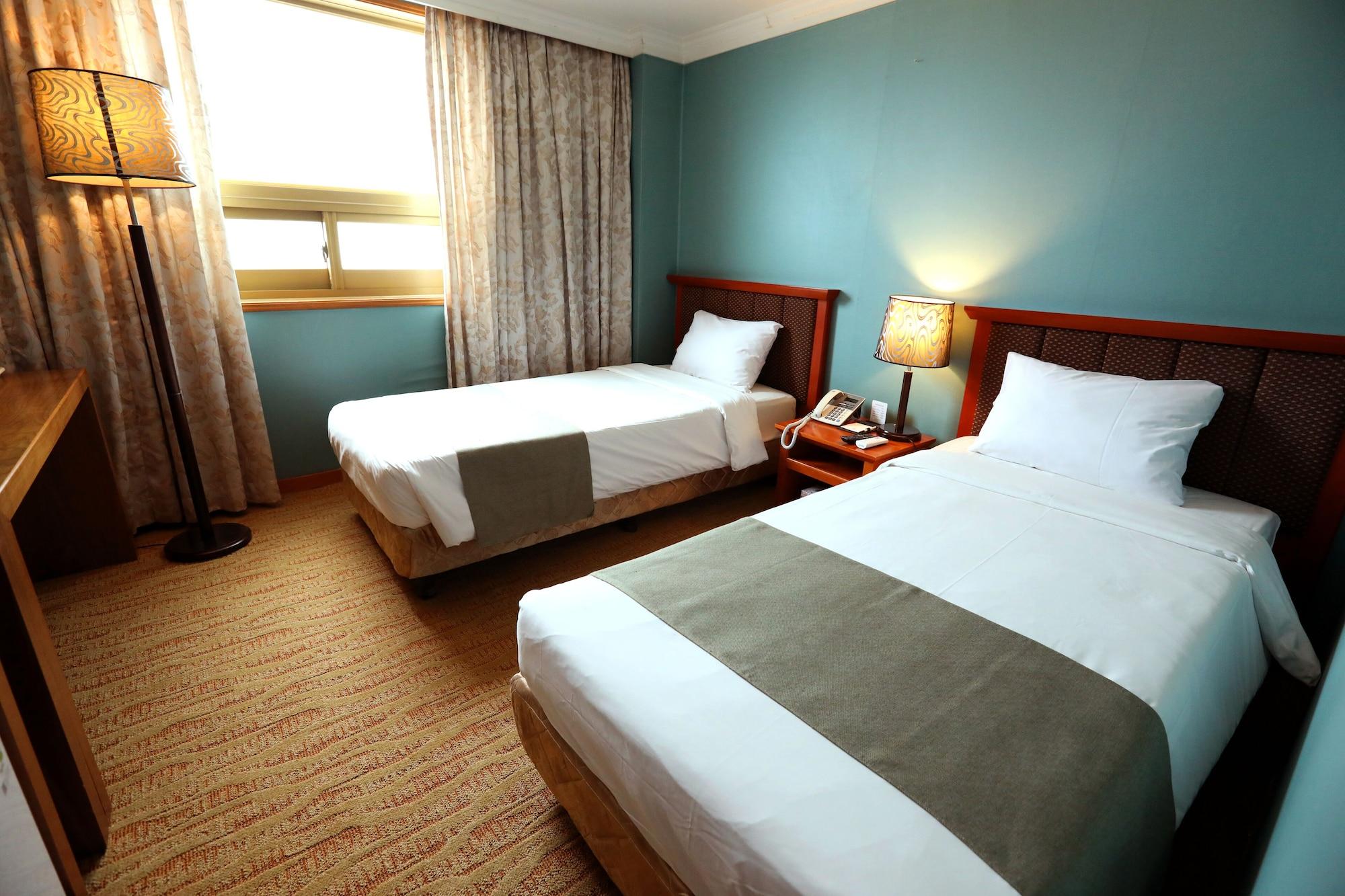 Prime Tourist Hotel Busan Esterno foto