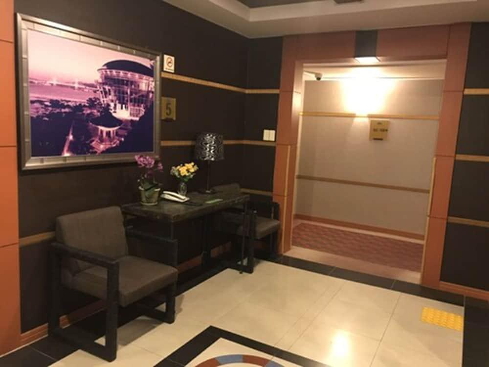 Prime Tourist Hotel Busan Esterno foto